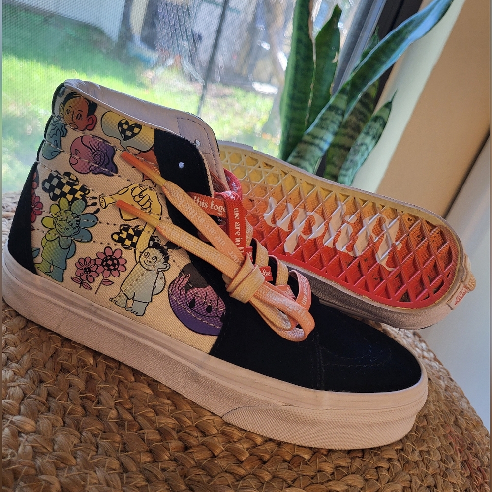 Kids Size 3- Sk8-Hi Lace Up Skate Shoes